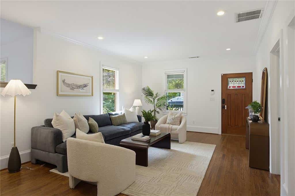 Listing photo 6