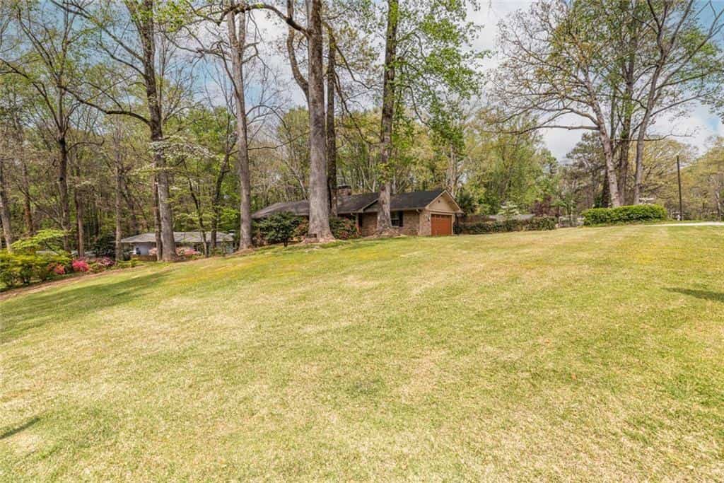 Listing photo 6