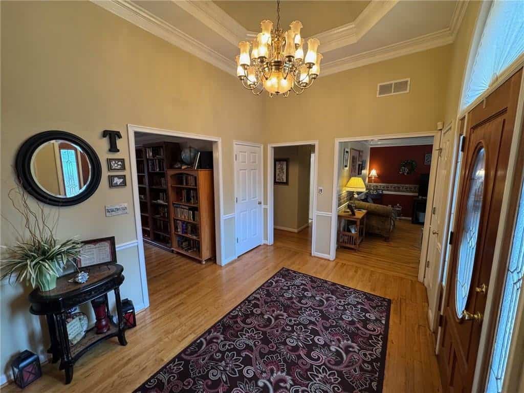 Listing photo 6