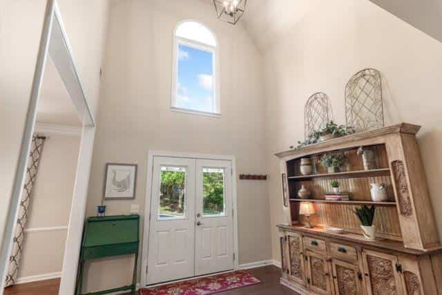 Listing photo 6