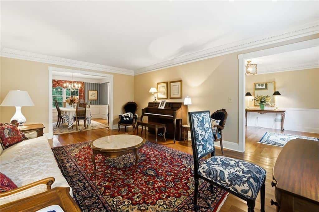 Listing photo 6