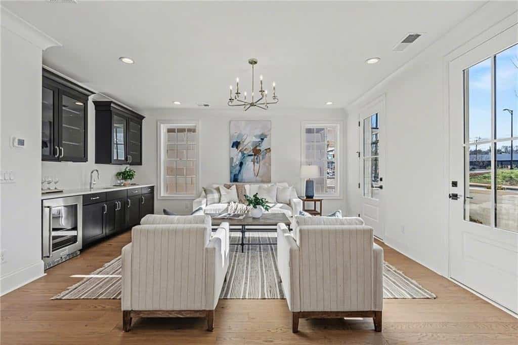 Listing photo 6