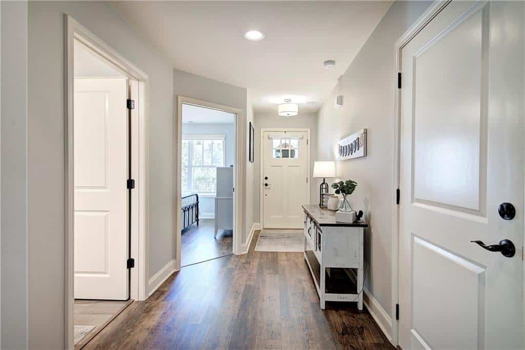 Listing photo 6