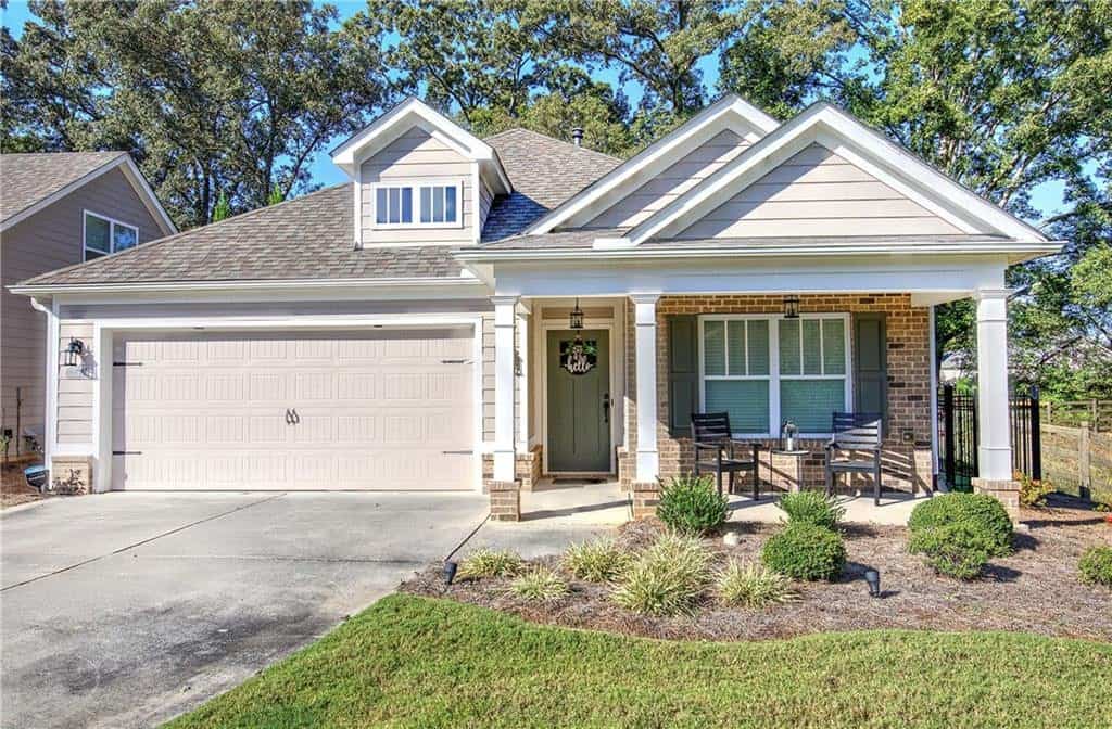 179 Grace Circle, Acworth, GA 30102