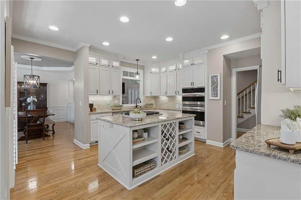 Listing photo 4
