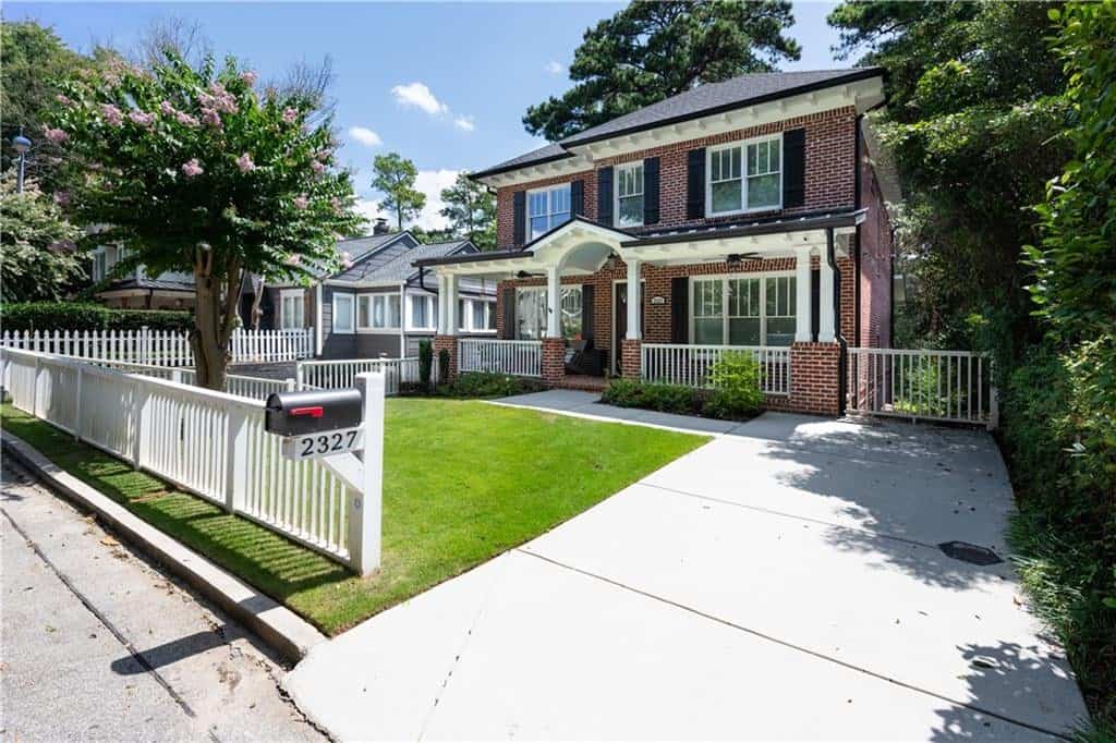 Listing photo 3