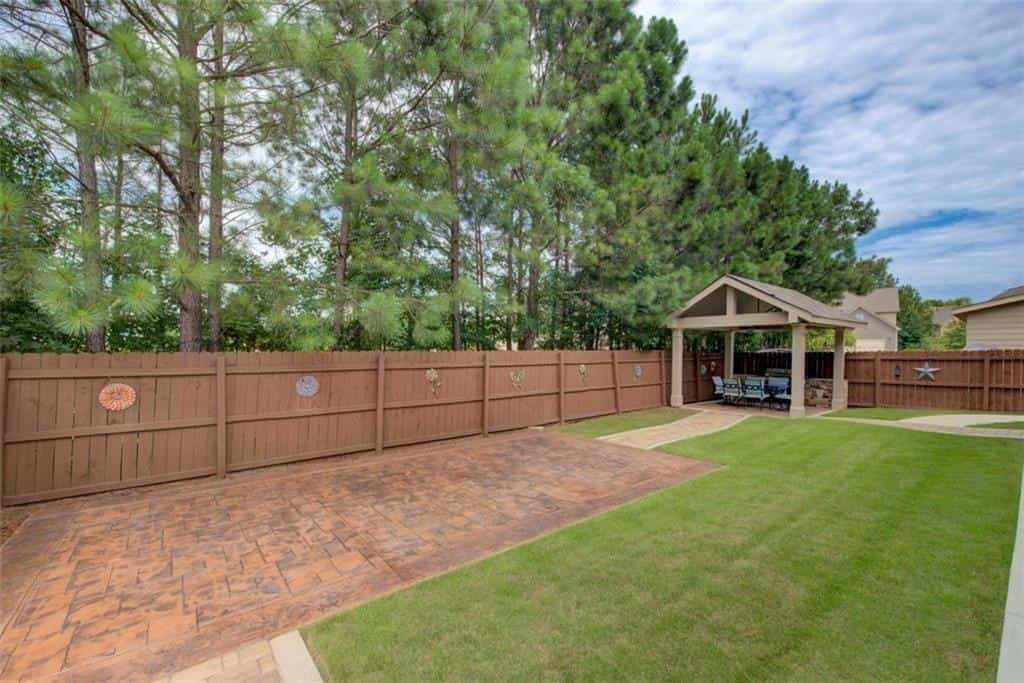 Listing photo 6