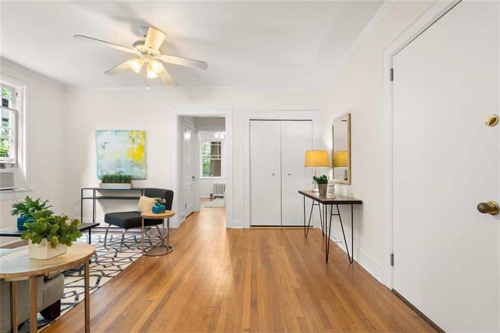 Listing photo 6