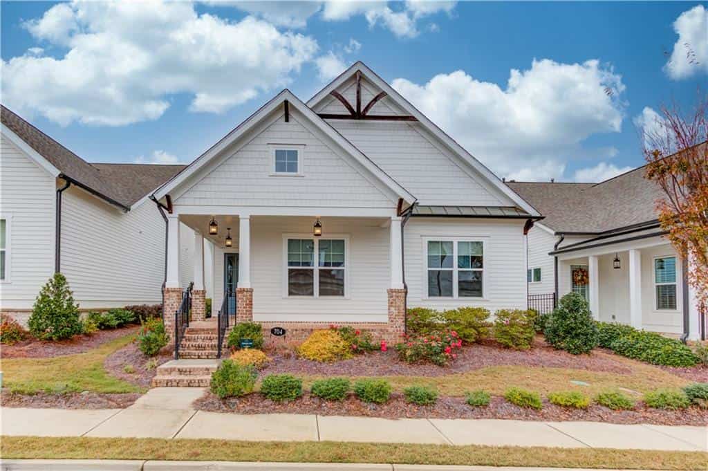 704 Hickory Hollow Walk, Canton, GA 30115