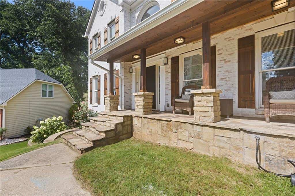 Listing photo 4