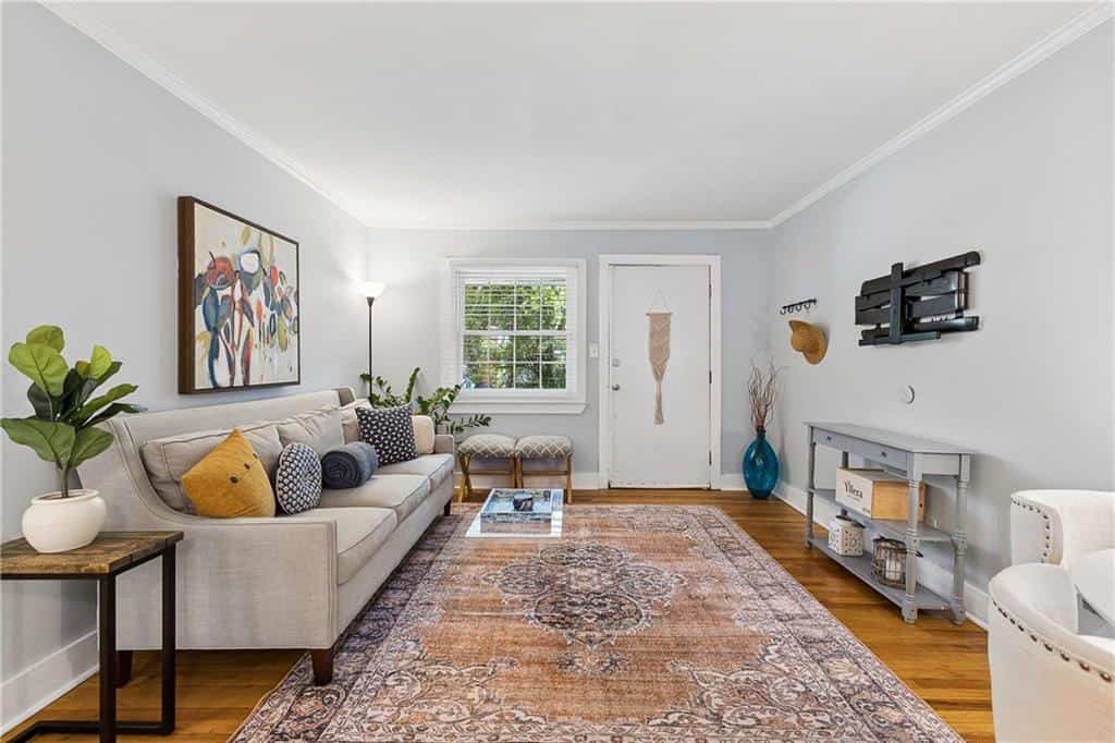 Listing photo 6