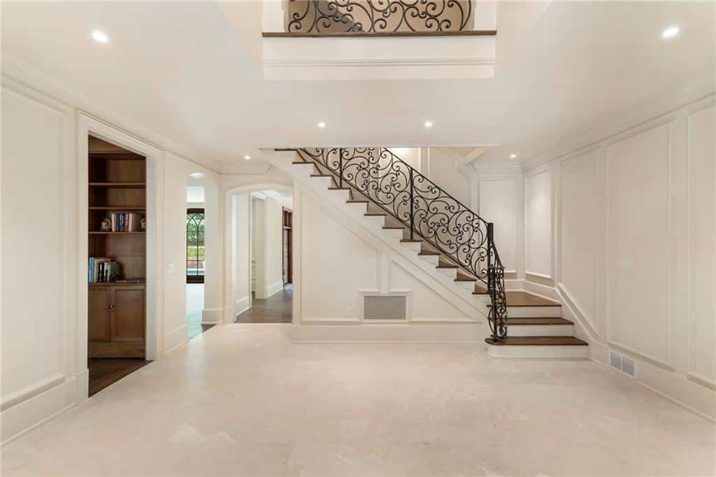 Listing photo 6