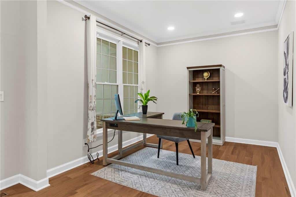 Listing photo 6