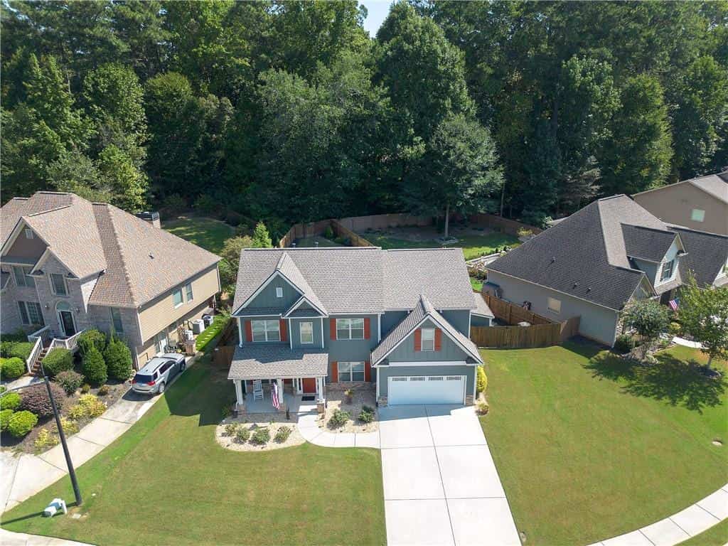 Listing photo 3