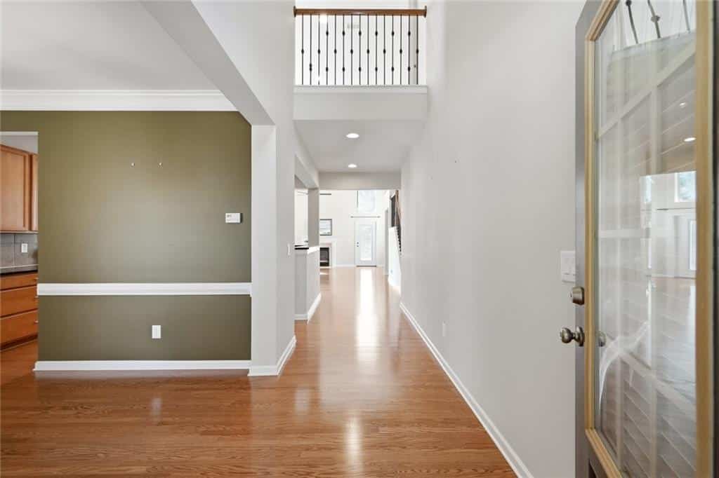 Listing photo 6
