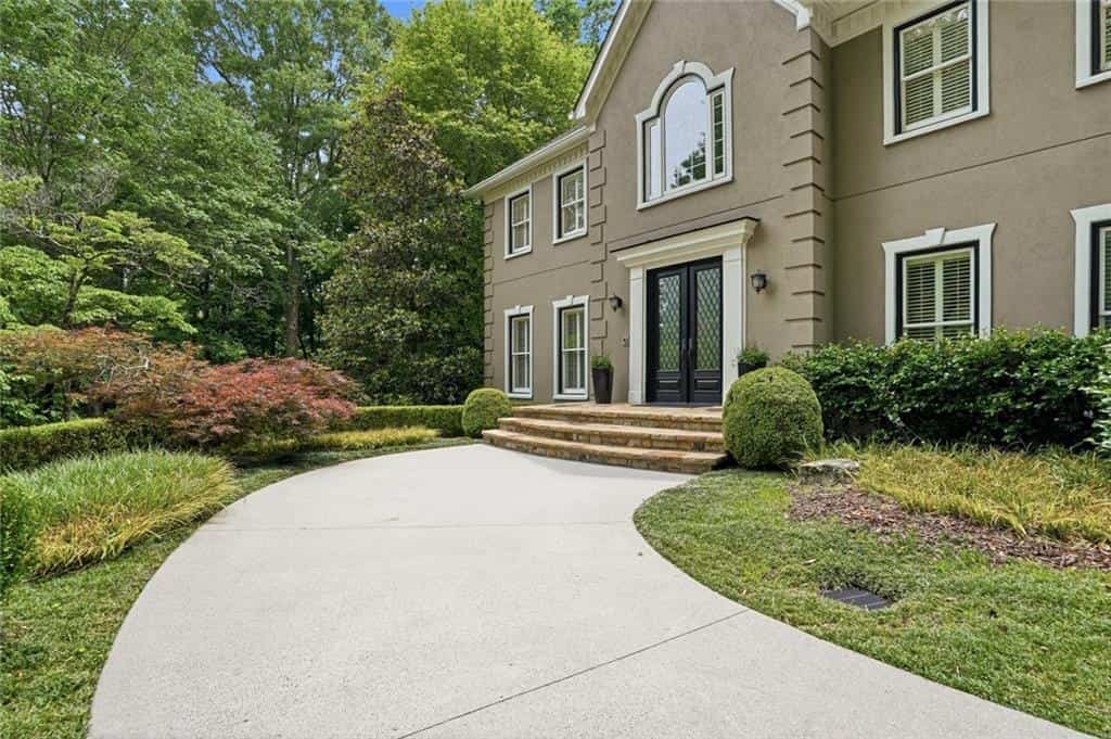 Listing photo 6