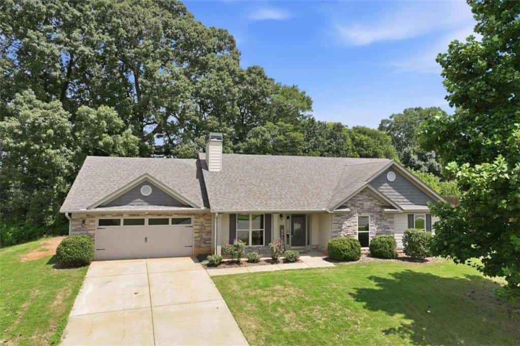 482 Logans Way, Hoschton, GA 30548