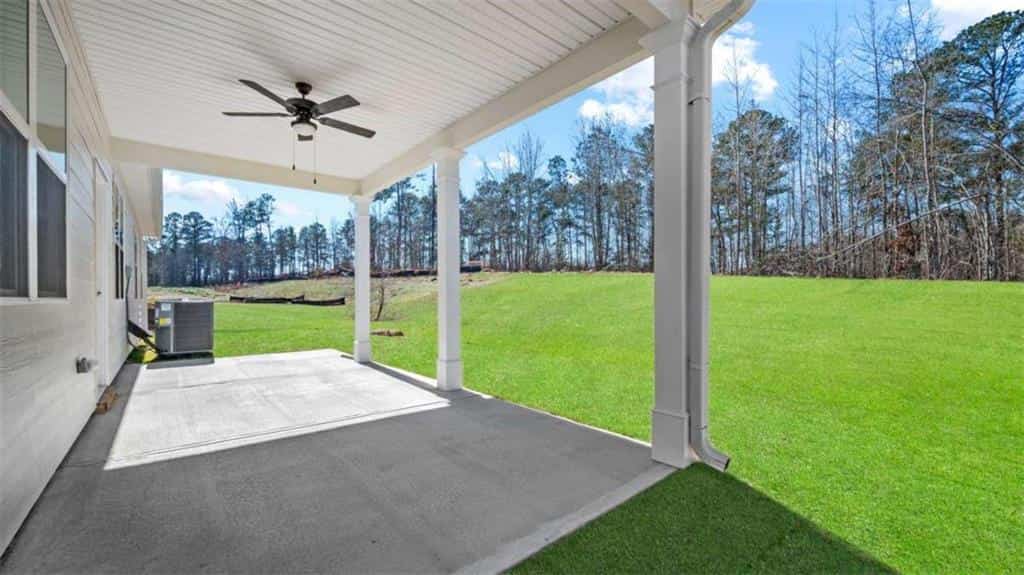 Listing photo 6