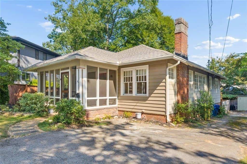 Listing photo 3
