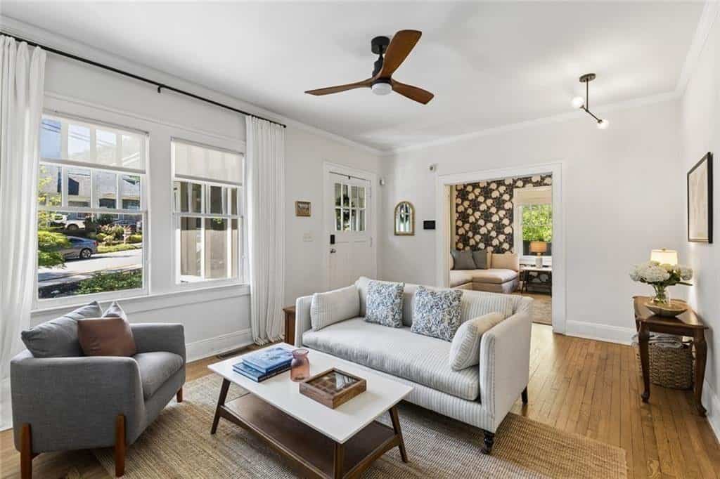 Listing photo 6
