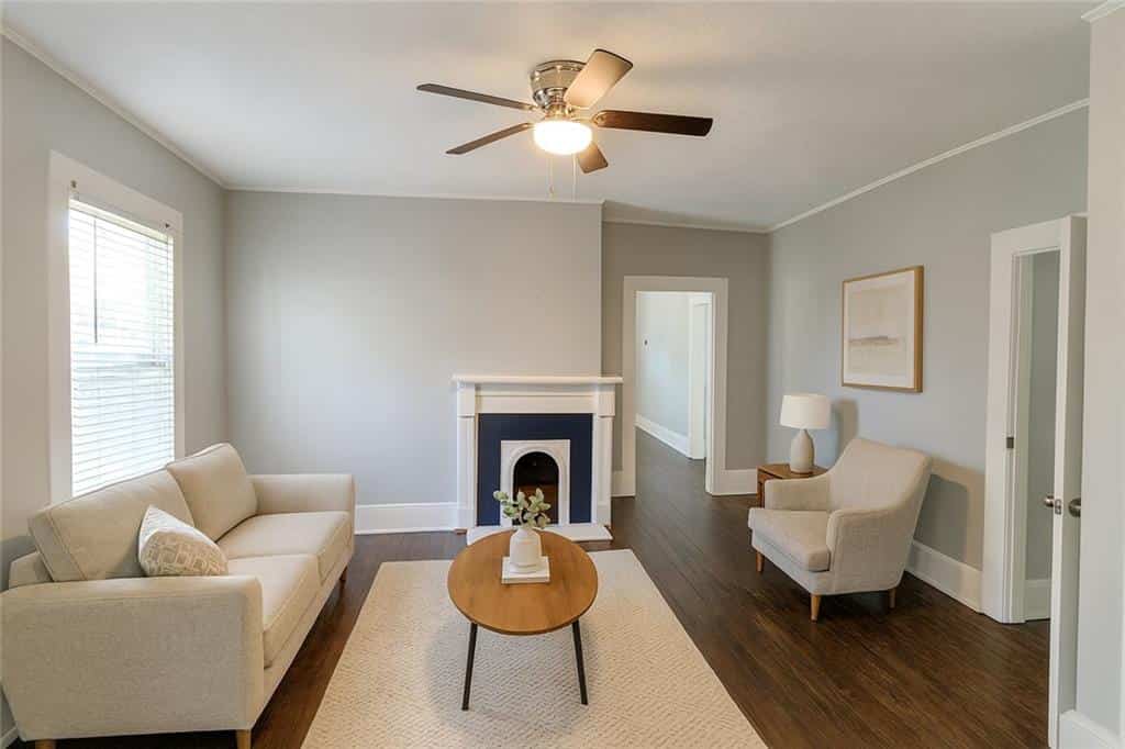 Listing photo 6