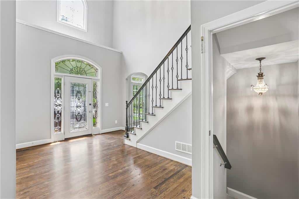 Listing photo 6