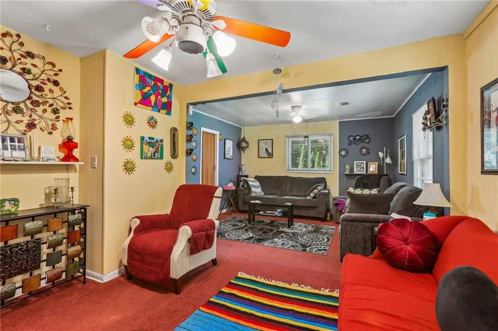 Listing photo 4