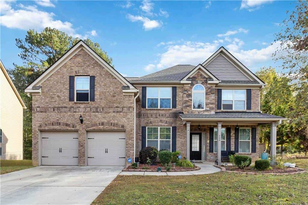 200 Birchwood Drive, Loganville, GA 30052