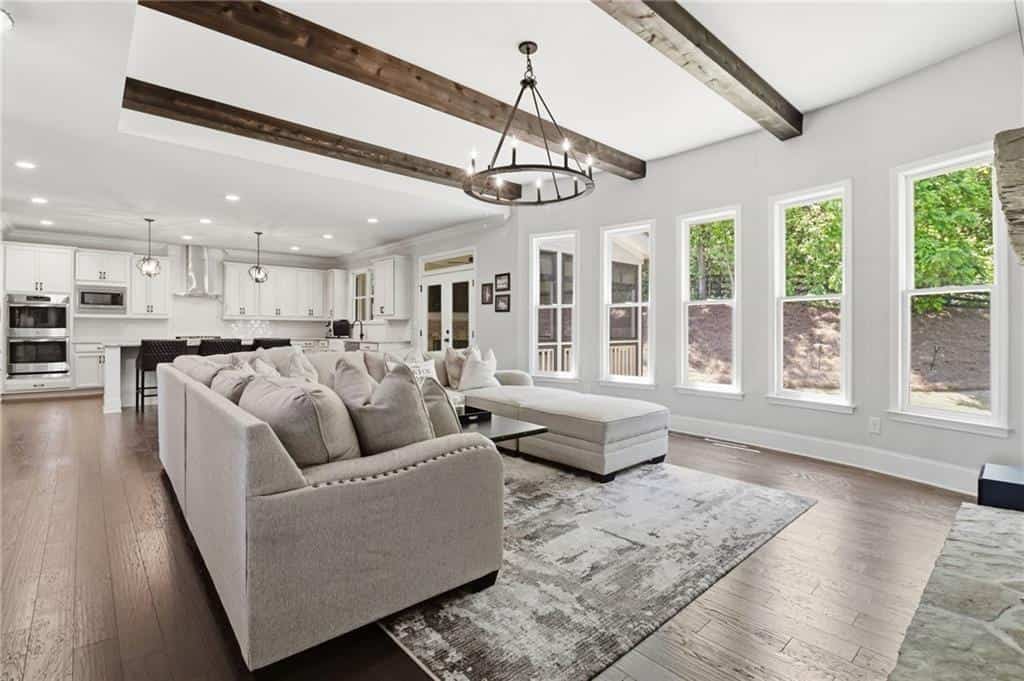 Listing photo 6