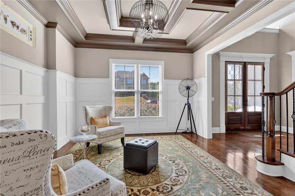 Listing photo 6