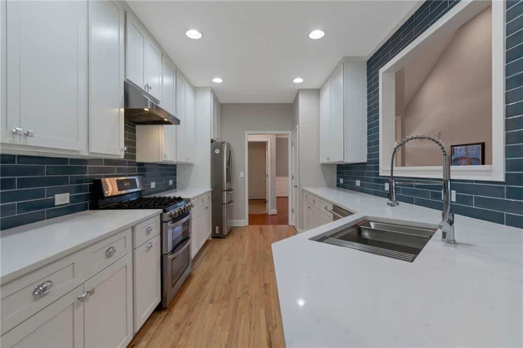 Listing photo 6