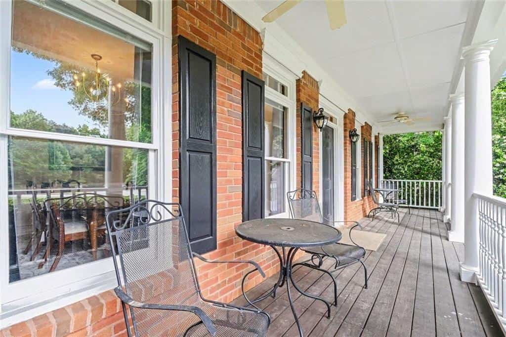 Listing photo 4