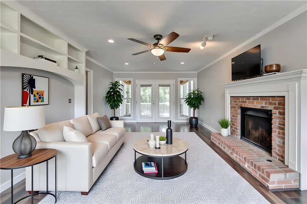 Listing photo 4