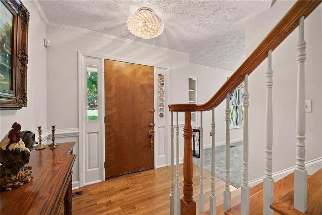 Listing photo 6