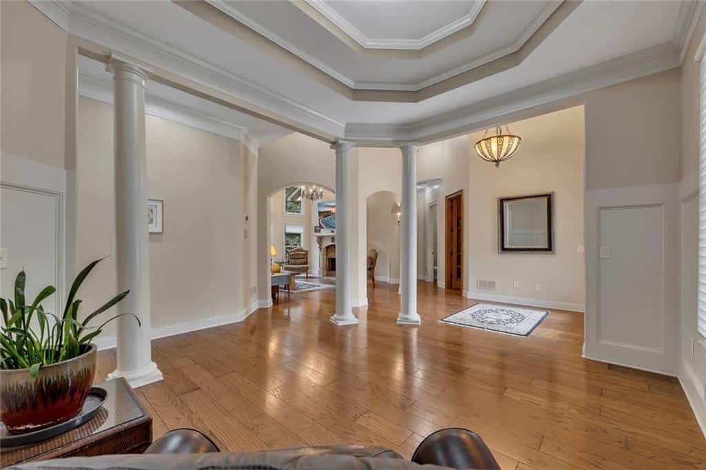 Listing photo 6