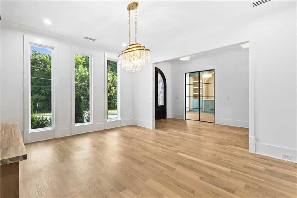 Listing photo 6