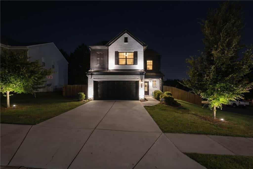 1386 Image Xing, Lawrenceville, GA 30045