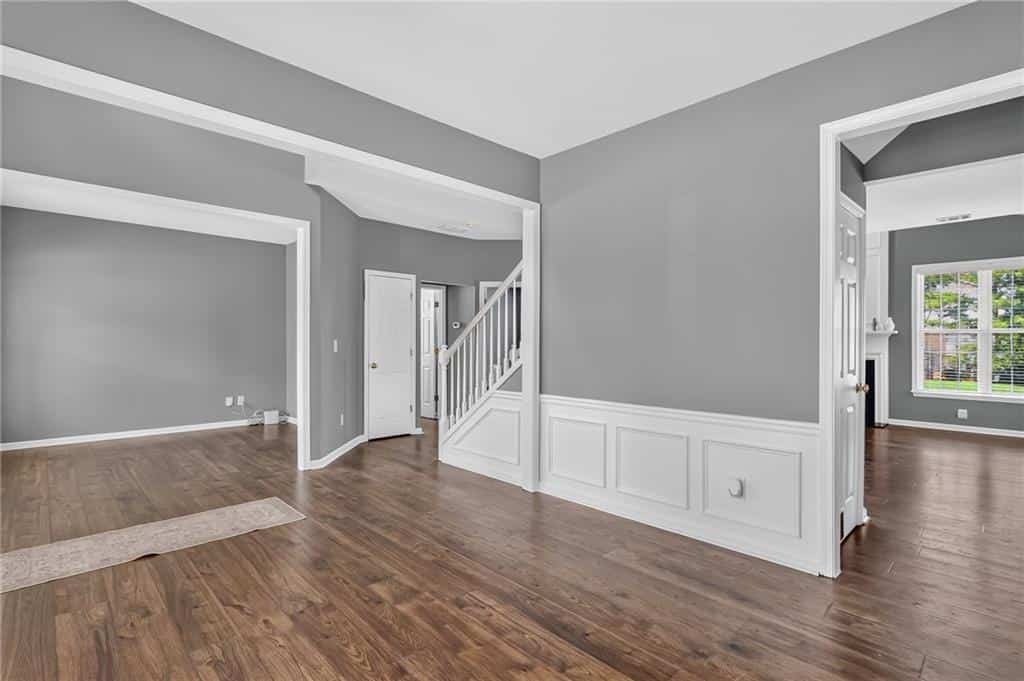 Listing photo 6