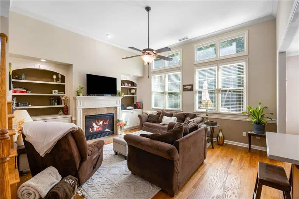 Listing photo 6