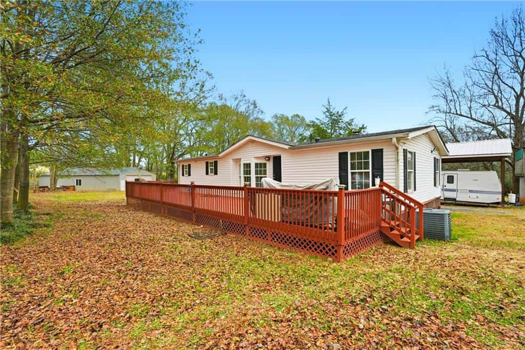Listing photo 6
