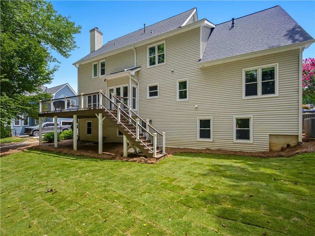 865 Devenish Lane, Roswell, GA 30075