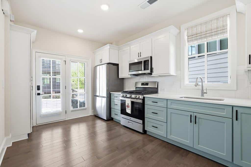 Listing photo 6