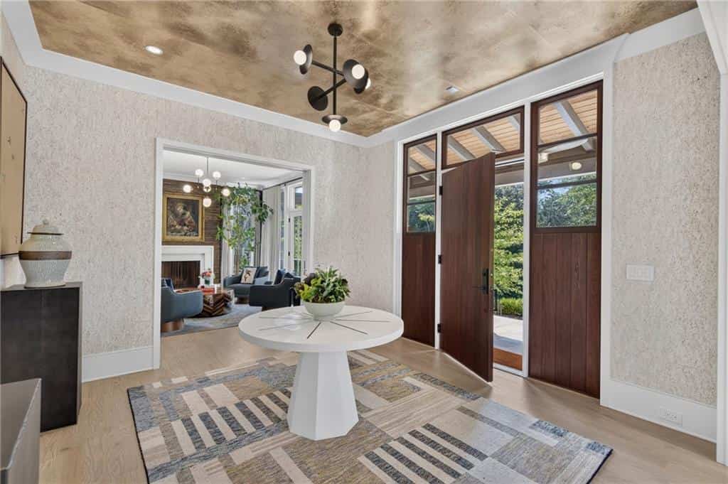 Listing photo 6