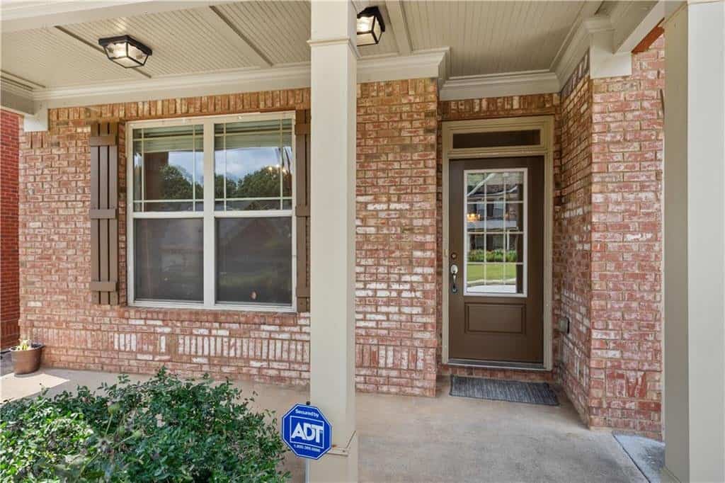 Listing photo 6