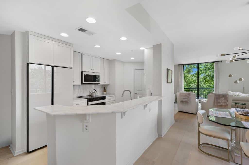 3040 Peachtree Road NW 211 #211, Atlanta, GA 30305