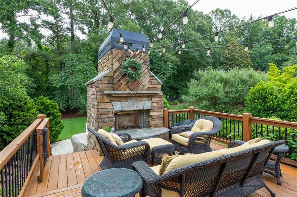 Listing photo 3