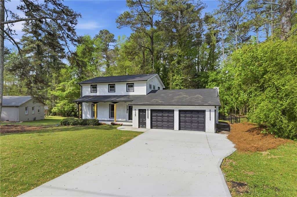 Listing photo 3