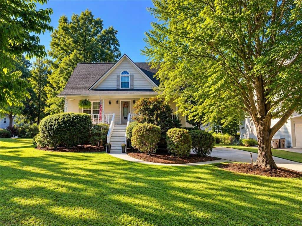 323 West Lane, Woodstock, GA 30188