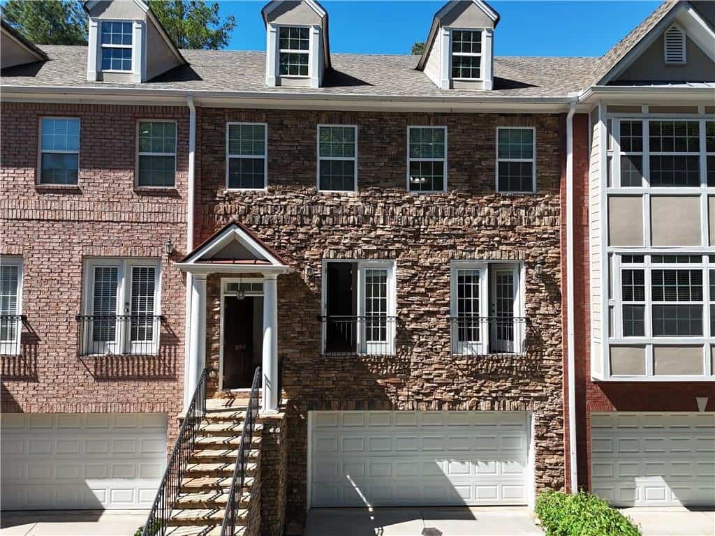 10950 Brunson Drive, Johns Creek, GA 30097