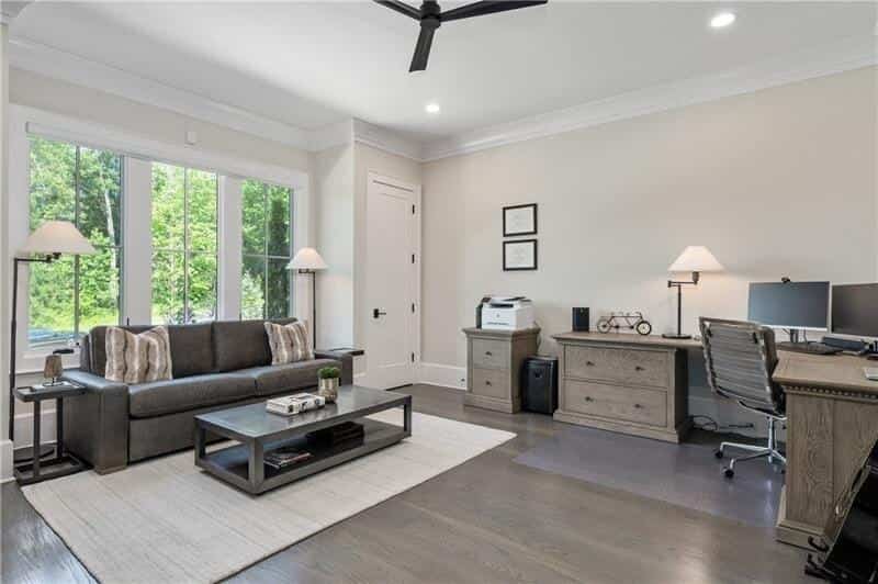 Listing photo 6